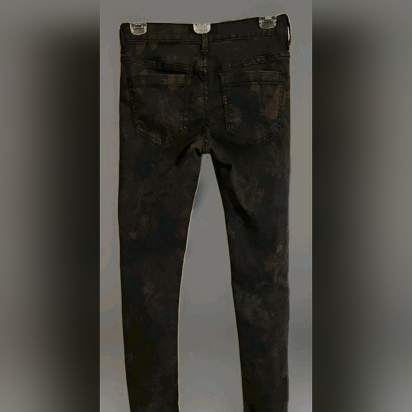 Free People Printed Denim Golden Floral Waist 25 In Stylish Black Women's Jeans - Picture 3 of 8